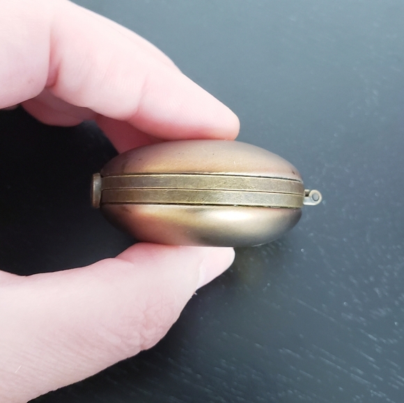 *Last Chance* Barbie Porcelain Hinged Box Compact + Powder Puff PHB Midwest - Picture 4 of 16